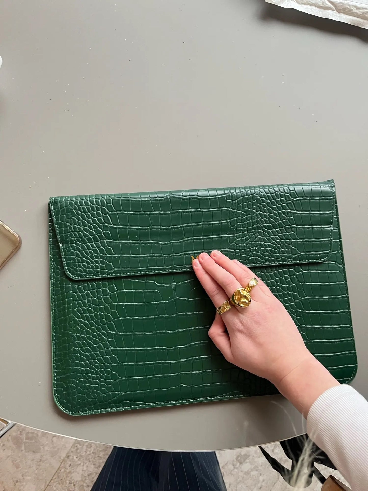 The Croco Laptop Verde Emerald