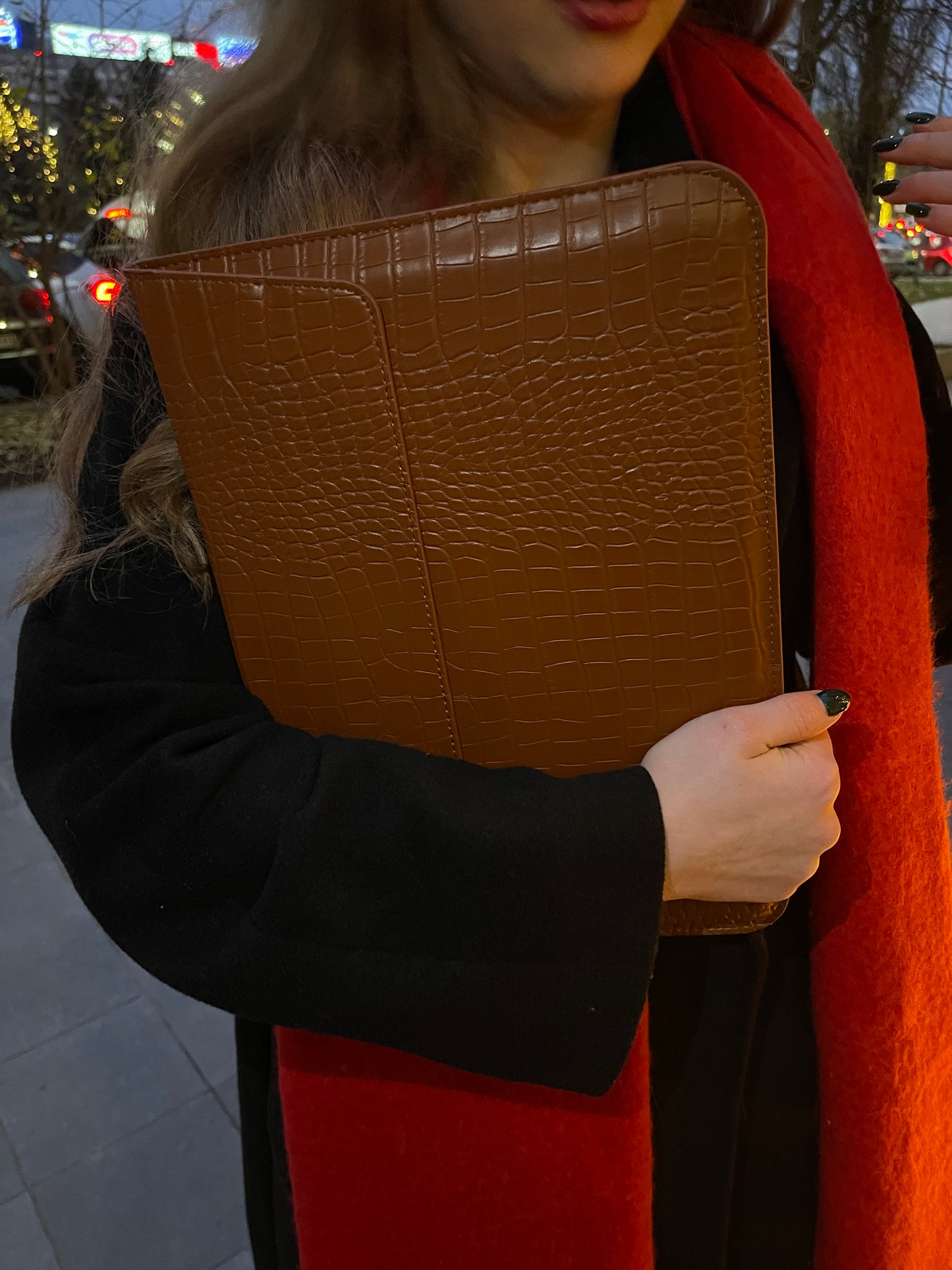 The Croco Laptop Maro