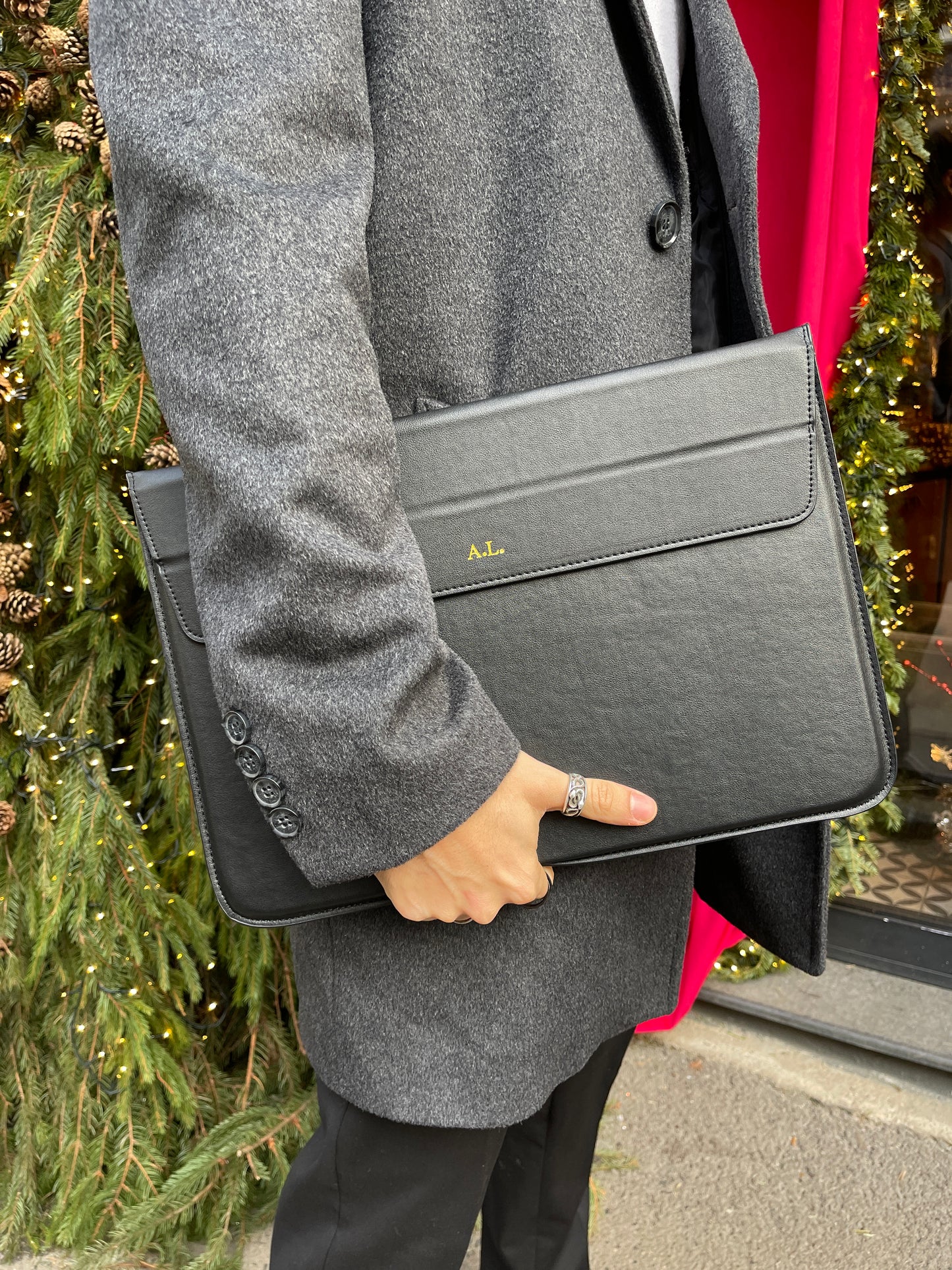 The Classic Laptop Negru