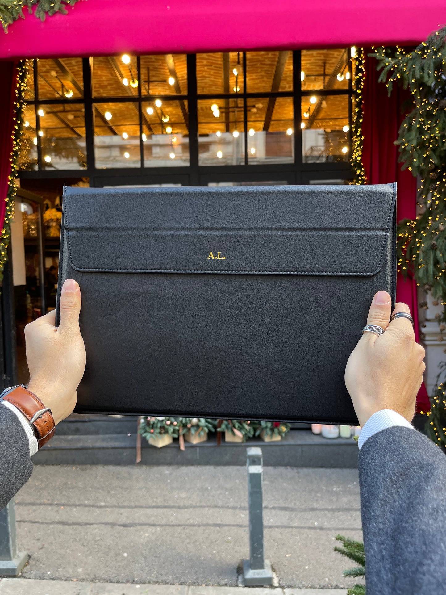 The Classic Laptop Negru