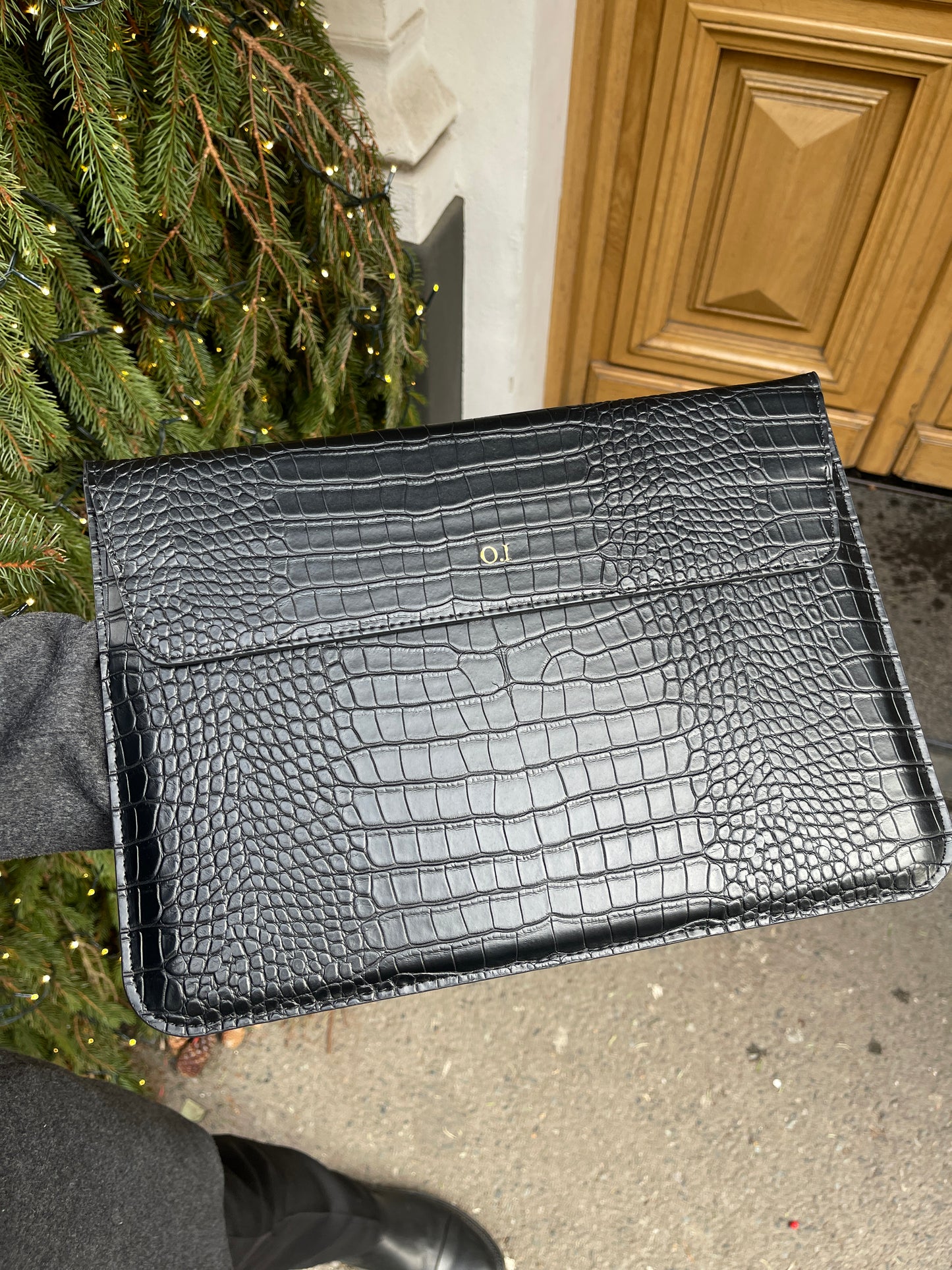 The Croco Laptop Negru