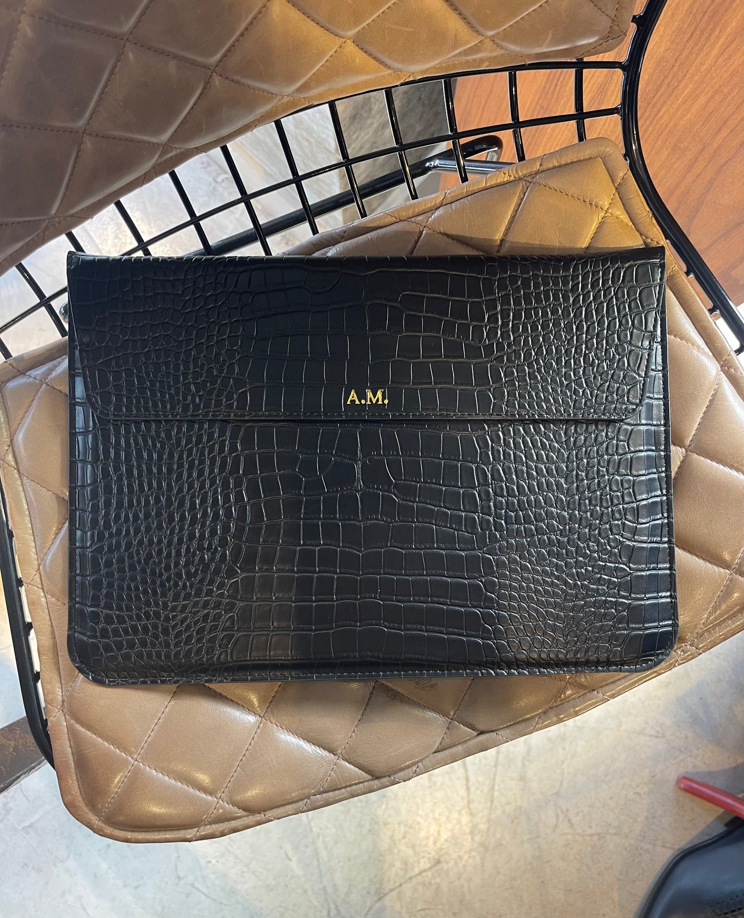 The Croco Laptop Negru