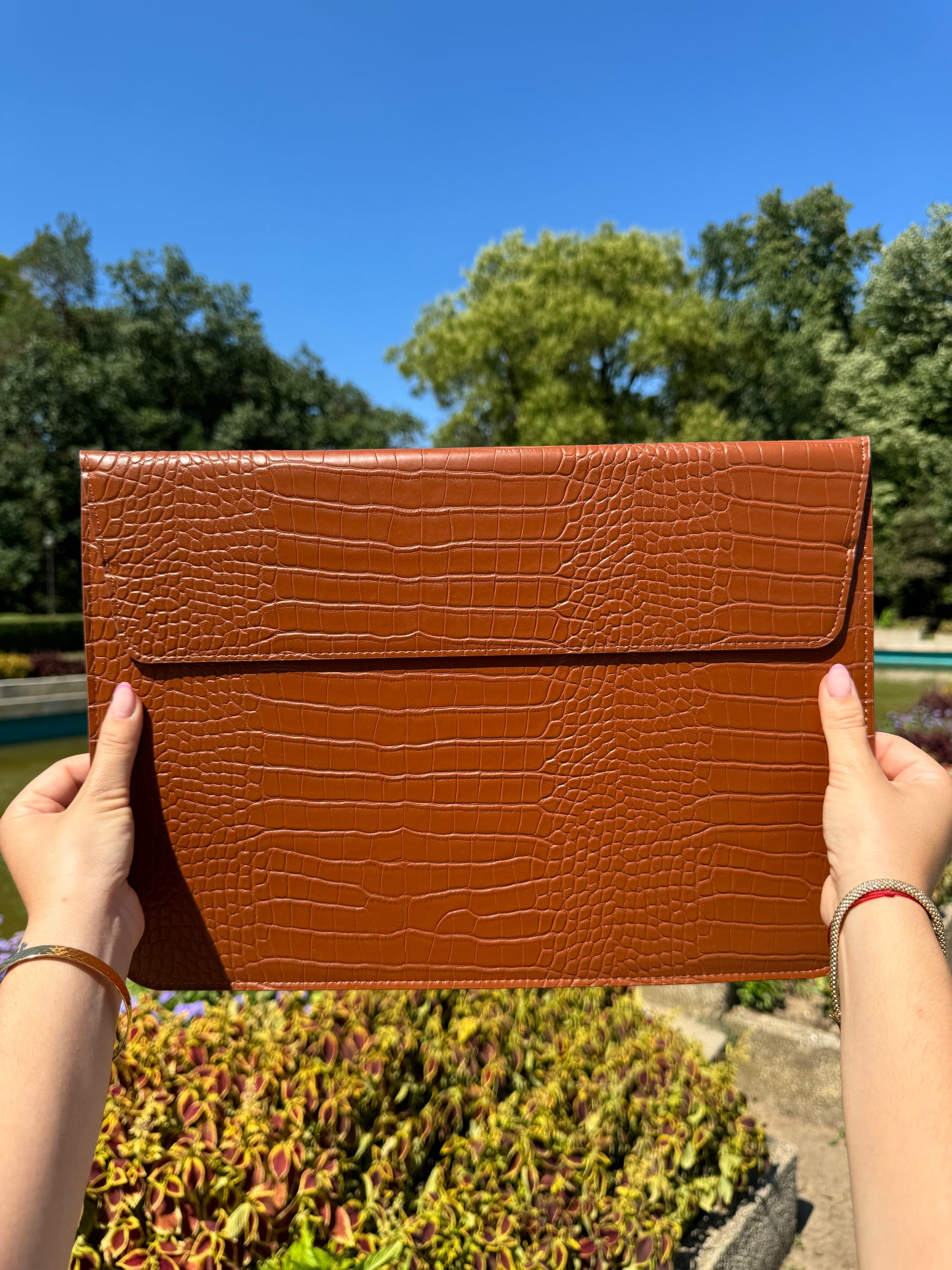 The Croco Laptop Maro