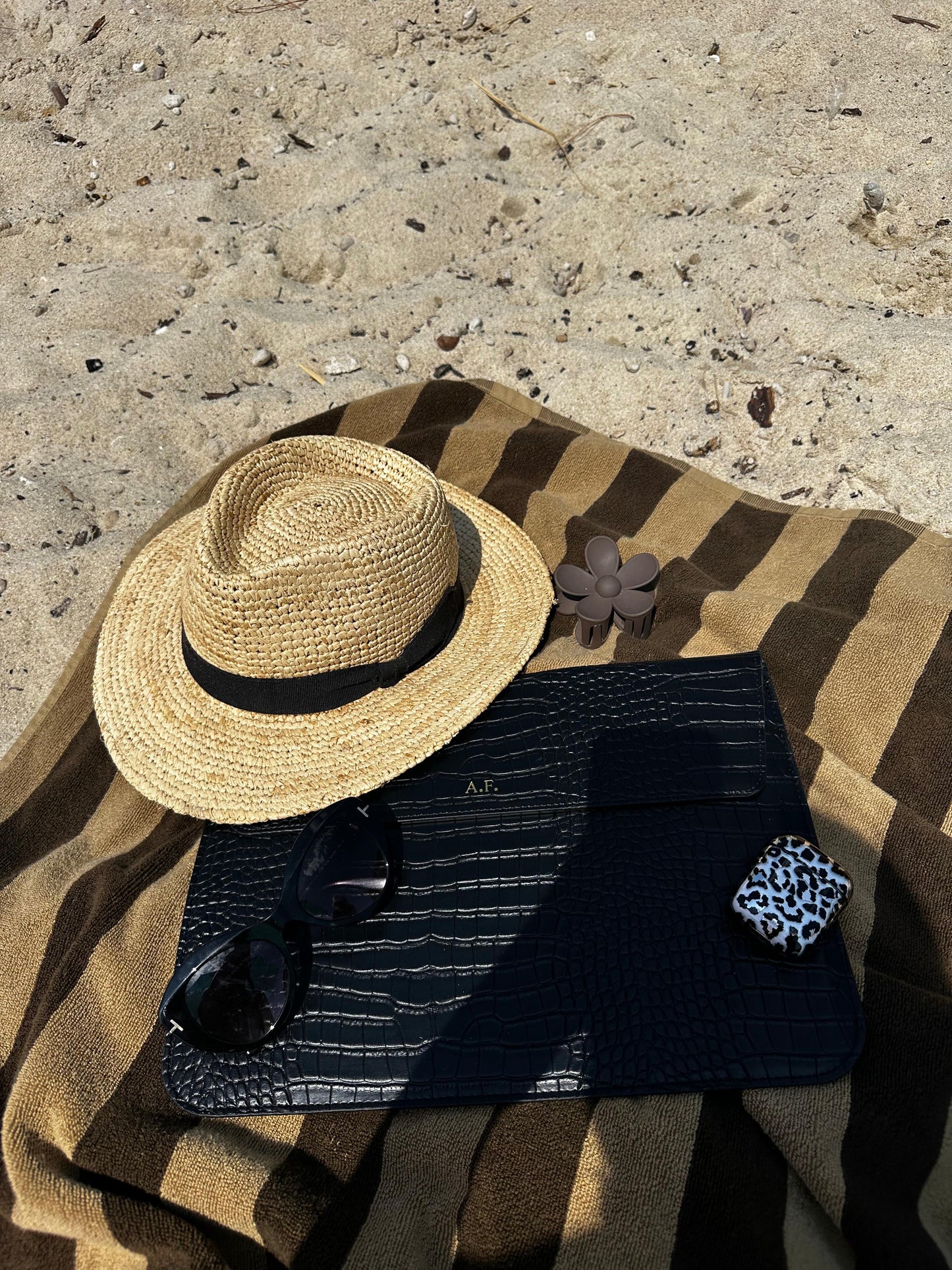 The Croco Laptop Negru
