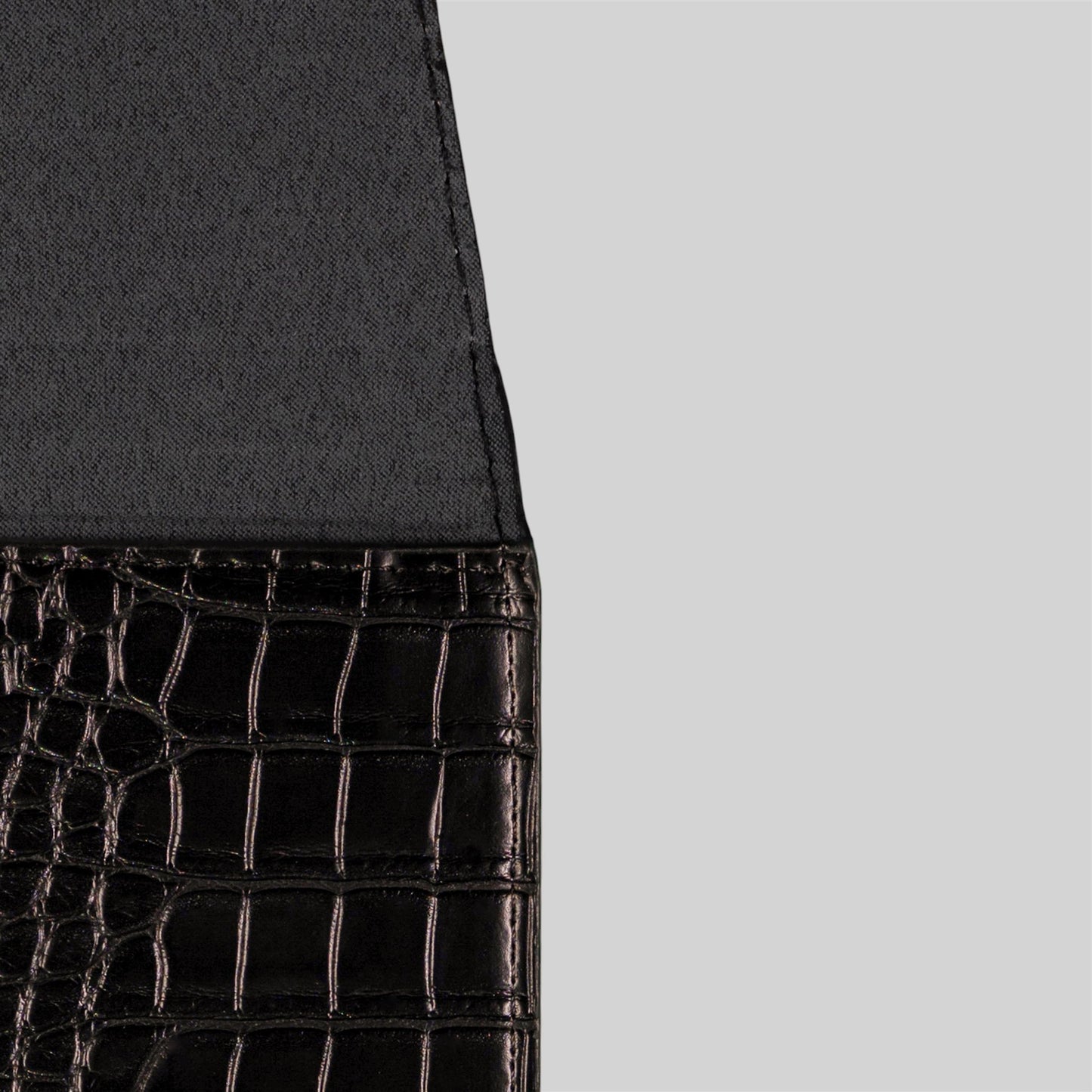 The Croco Laptop Negru