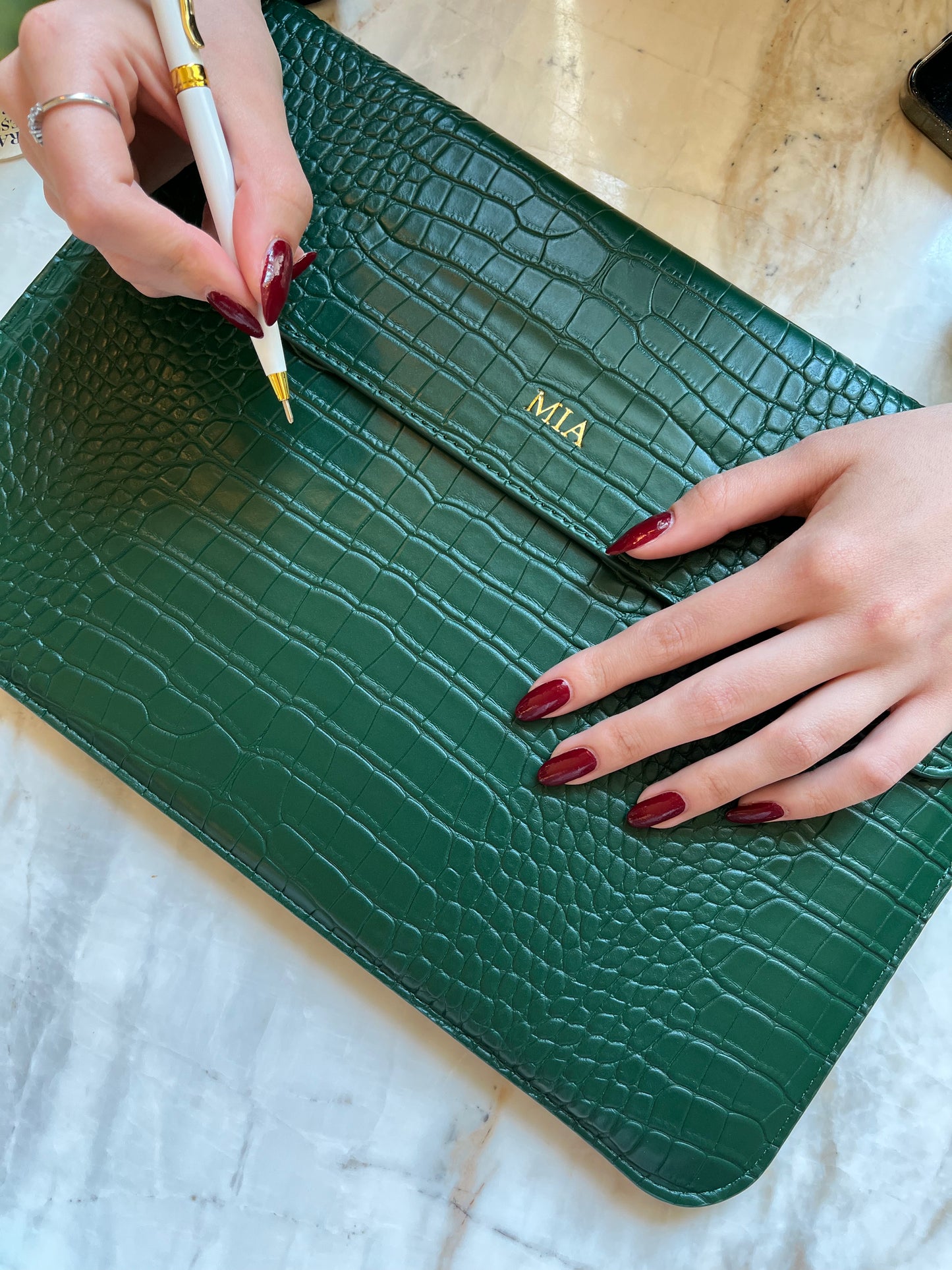The Croco Laptop Verde Emerald
