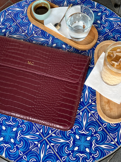 The Croco Laptop Burgundy