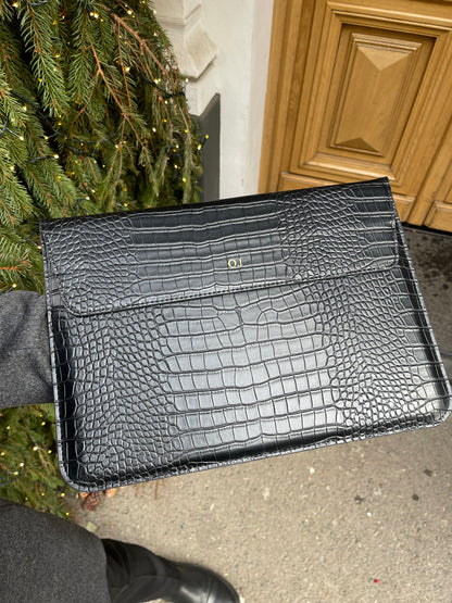 The Croco Laptop Negru