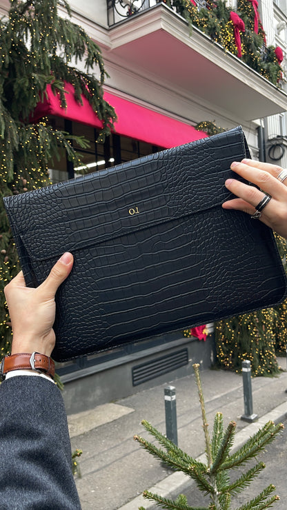 The Croco Laptop Negru